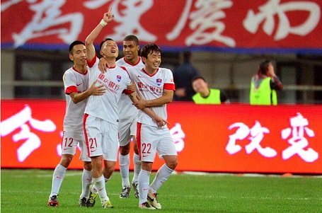 多点开花！意大利女排3-0波兰队，晋级世联赛决赛，约战巴西队（意大利女排3-0零封波兰，强势晋级世联赛决赛，将与巴西会师）