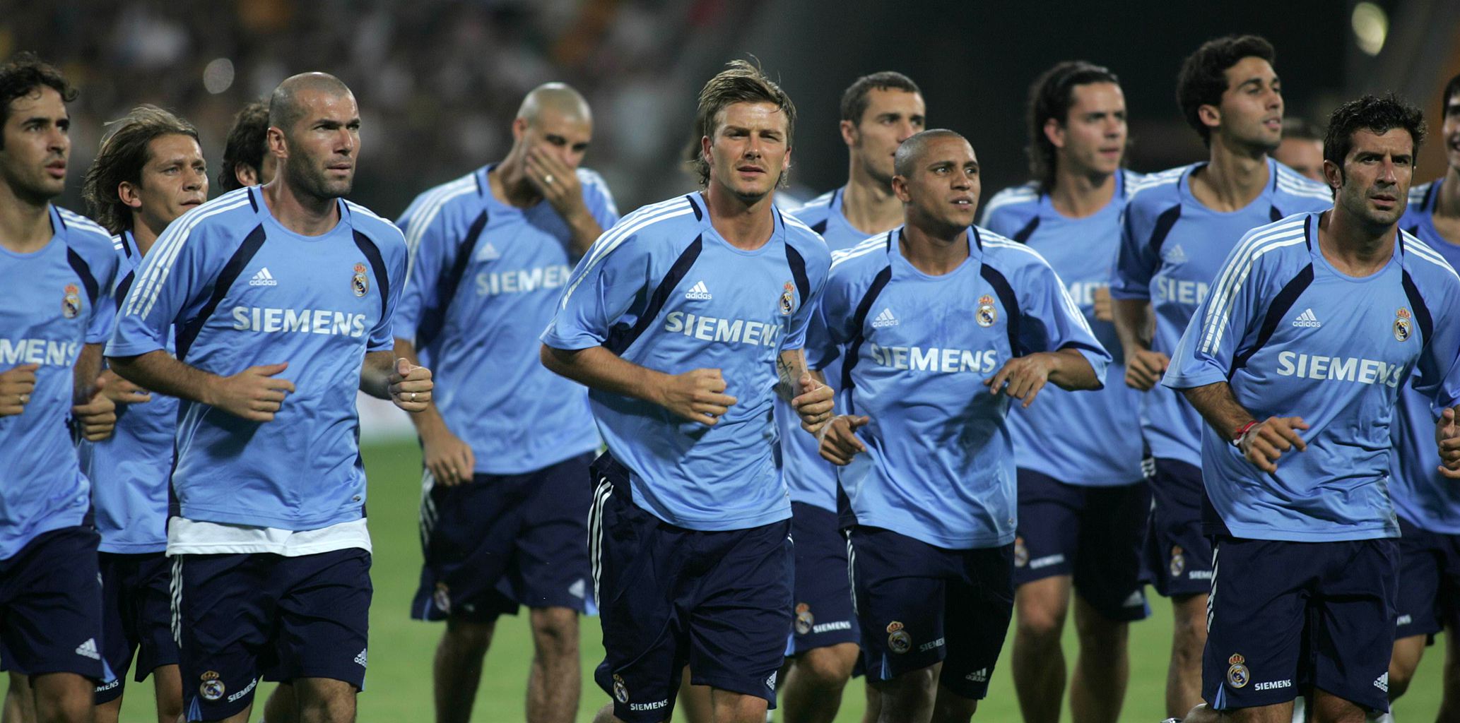 英超榜首战！十人切尔西1-1阿森纳主场7年不胜，马雷斯卡炮轰主裁（英超榜首对决：十人切尔西1-1阿森纳，主场七年无胜，马雷斯卡怒斥主裁）