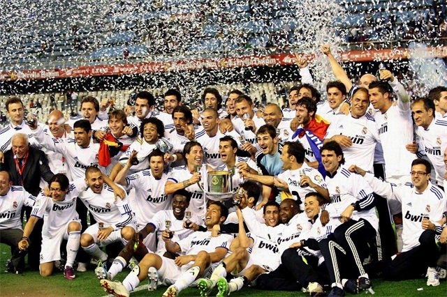 卢宁：不认为我拯救了阿隆索，球队新老交替需要适应很正常（卢宁：谈不上拯救阿隆索，球队新老交替的适应期很正常）