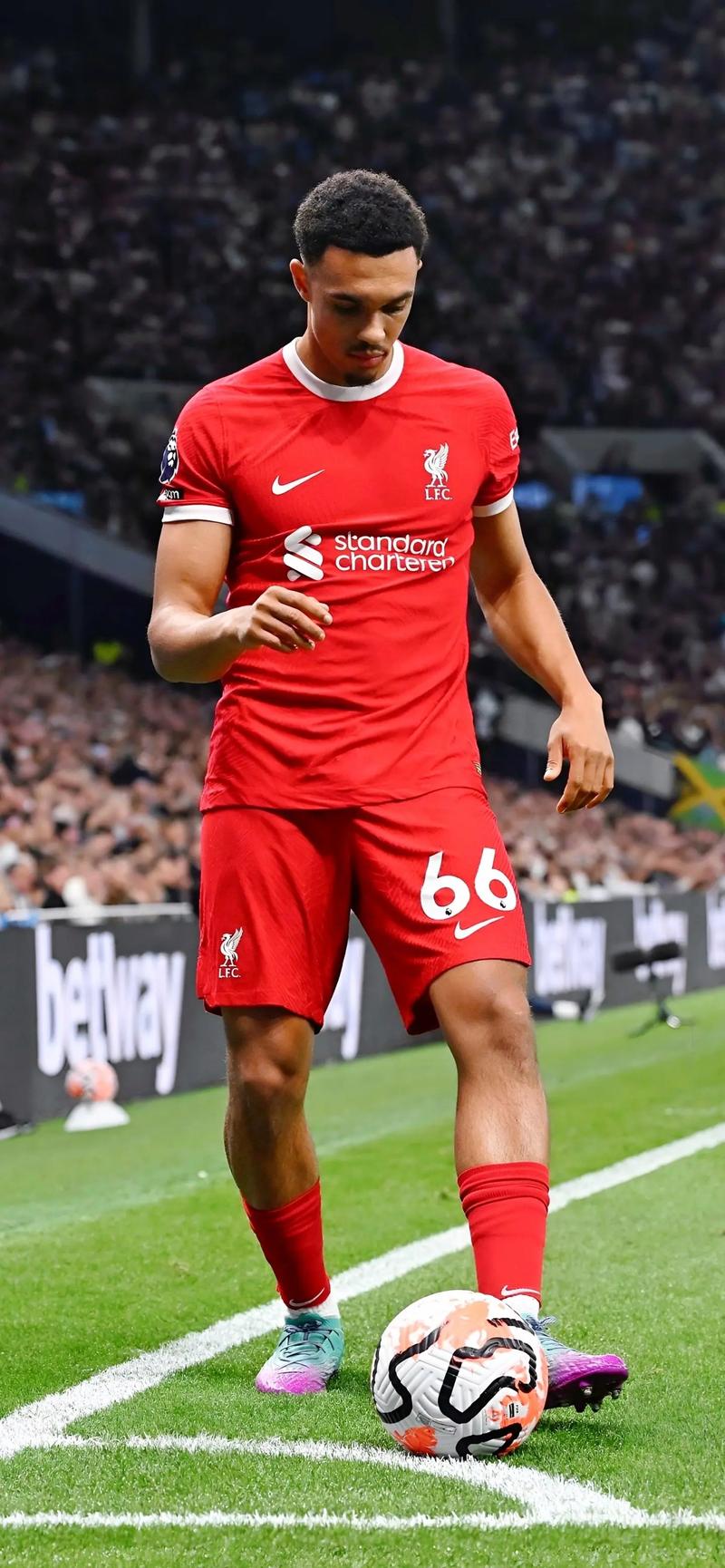 世体：马斯坦托诺、吕迪格和楚阿梅尼在单练，目标下轮联赛登场（世体：吕迪格、楚阿梅尼与马斯坦托诺单独训练，力争下轮联赛登场）