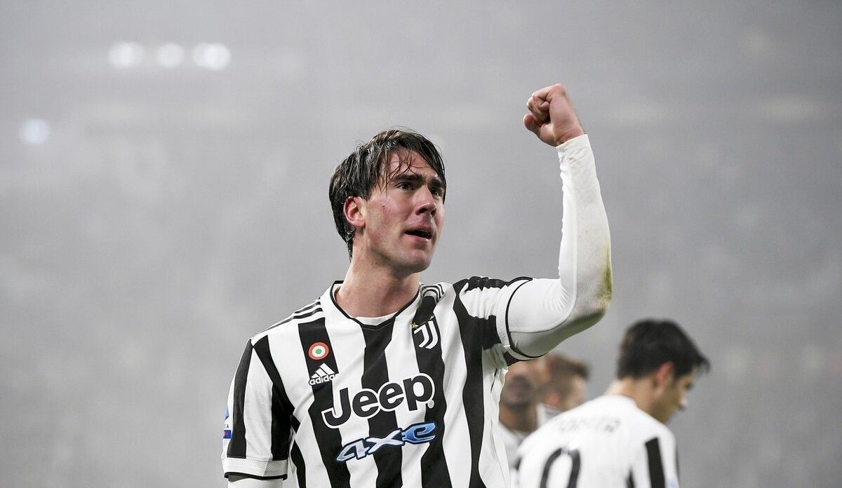 记者：伯恩利正就引进纽卡门将杜布拉夫卡进行谈判