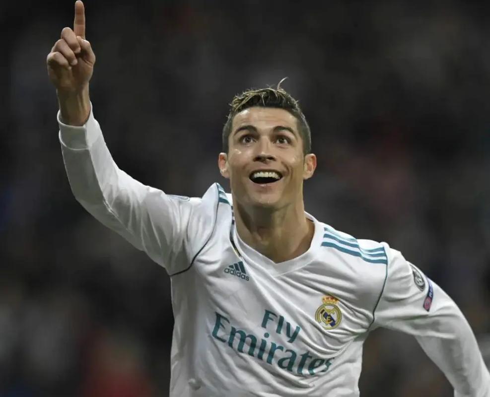 梅西加盟前迈阿密国际为垫底球队，加盟后2年半夺得3座冠军