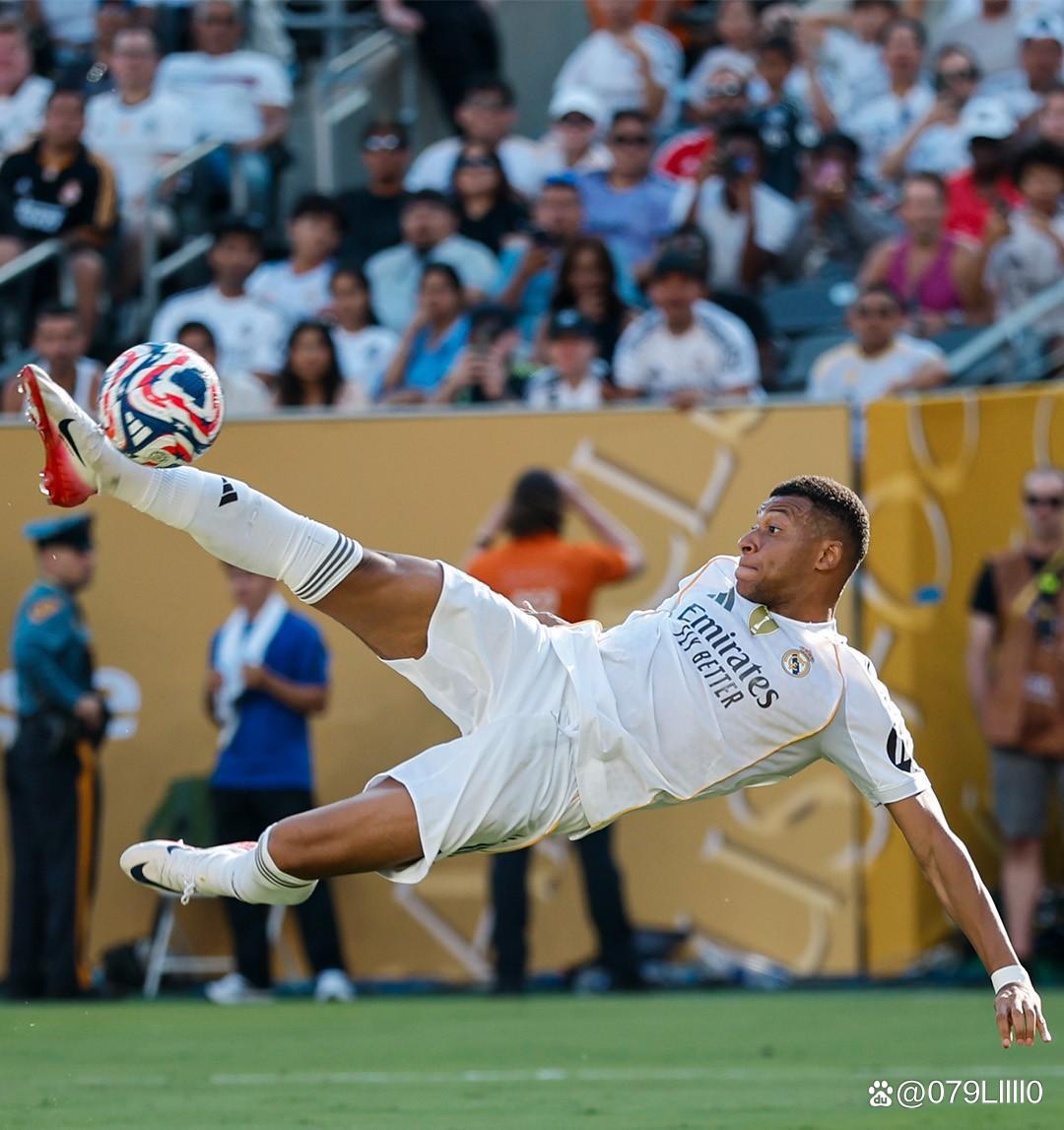 官方：奥格斯堡主帅瓦格纳下课，鲍姆临时接任（奥格斯堡官宣：解任主帅瓦格纳，鲍姆出任临时主帅）