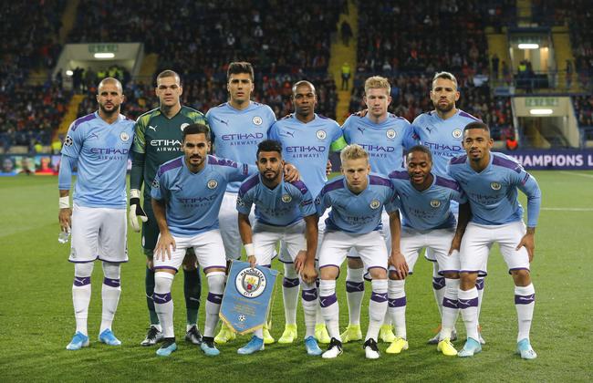 菲尔-琼斯：阿森纳可以充分利用拜仁在定位球防守上的弱点（菲尔-琼斯：阿森纳可充分利用拜仁定位球防守漏洞）