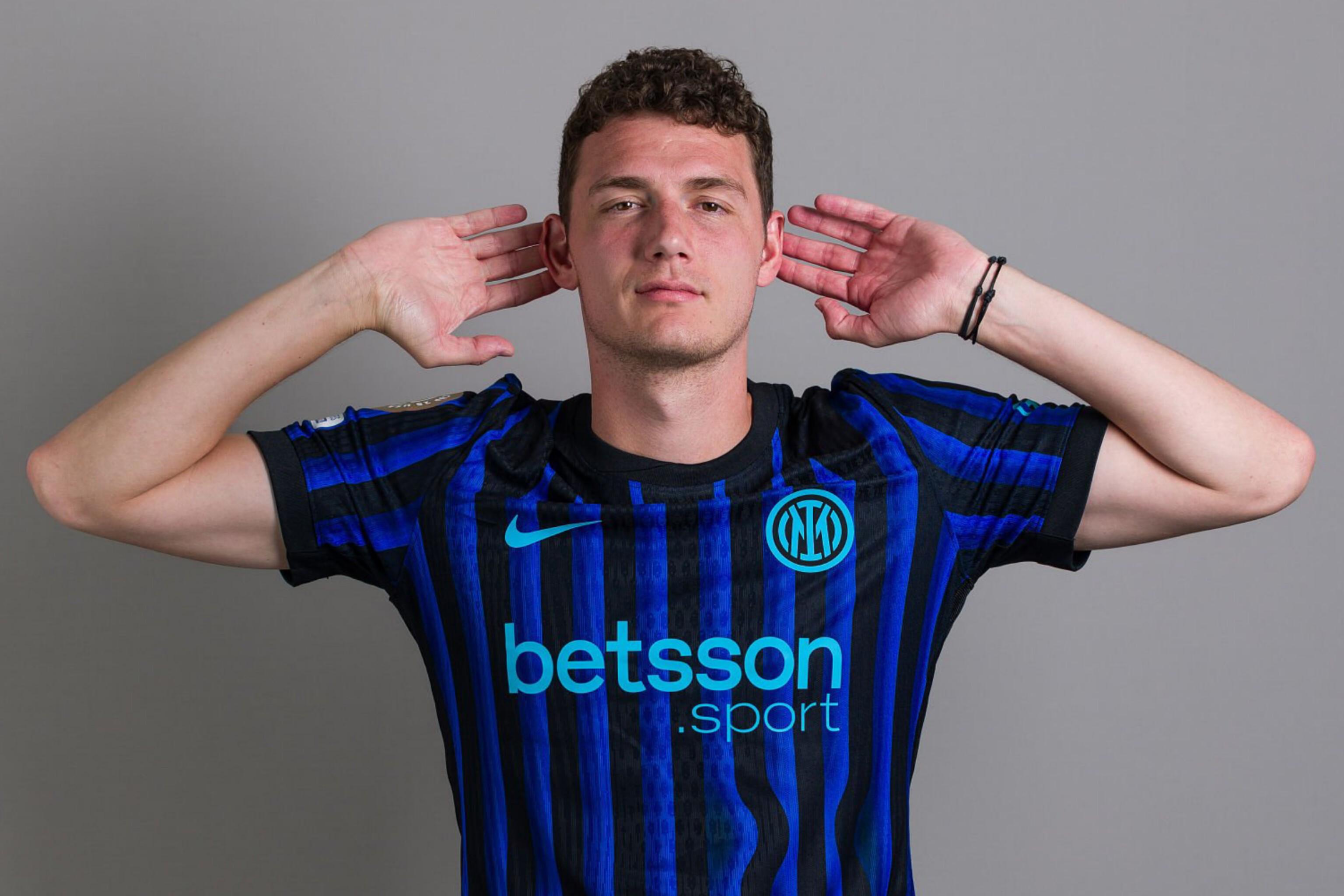 找回状态！伦纳德第三节砍下9分2板2助1断，而上半场仅有8分（手感回暖！伦纳德第三节爆发：9分2板2助1断，半场仅8分）