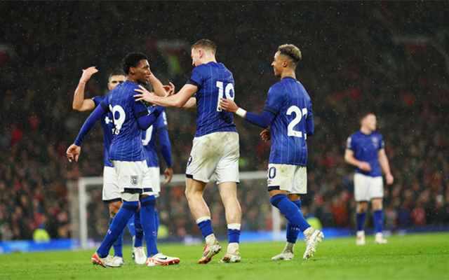 2025非洲足球先生最终入围名单：阿什拉夫、萨拉赫、奥斯梅恩（2025非洲足球先生三强出炉：阿什拉夫、萨拉赫、奥斯梅恩）