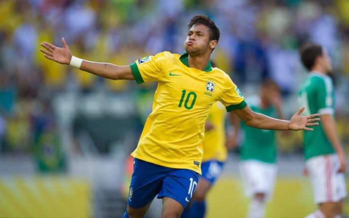 那不勒斯进攻端失误较多（那不勒斯前场失误频频）